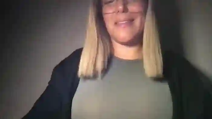 MistressLouUK