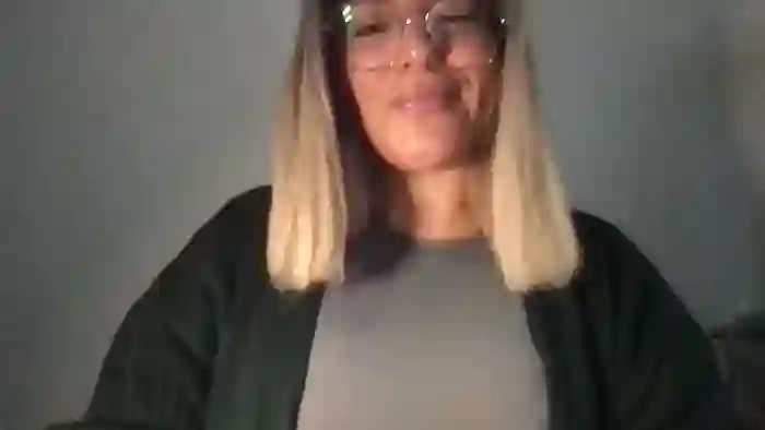 MistressLouUK