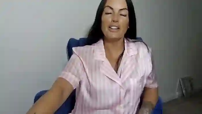 BellaVixen23