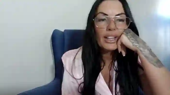 BellaVixen23