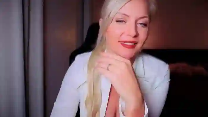 MsLindsayDevis