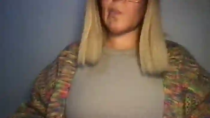 MistressLouUK