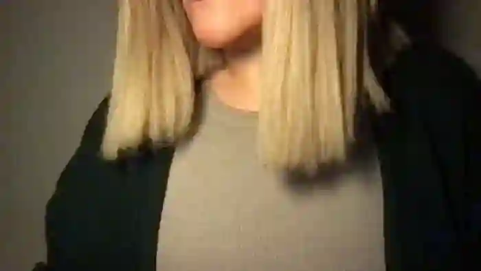 MistressLouUK