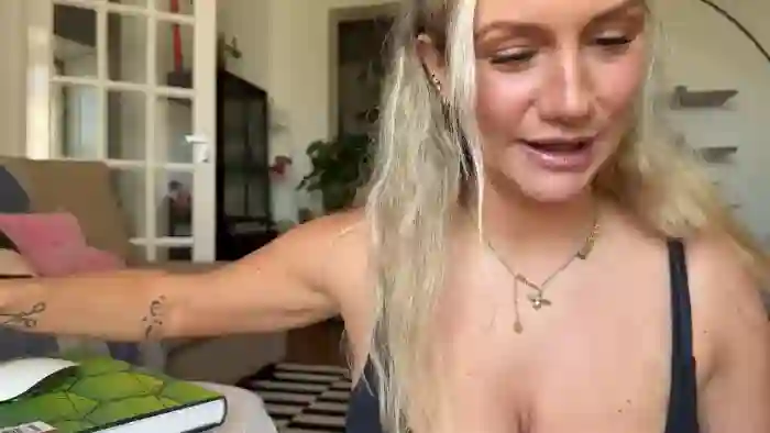 GoldieUKx