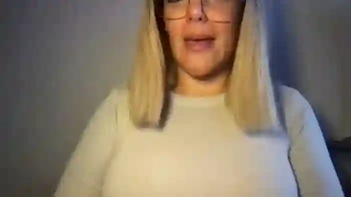 MistressLouUK