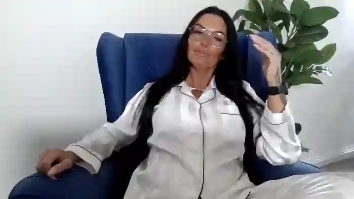 BellaVixen23