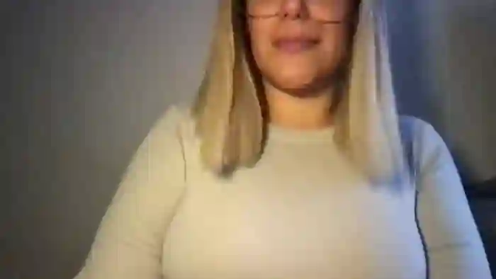 MistressLouUK