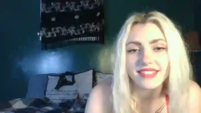 AlexMarieXOXO