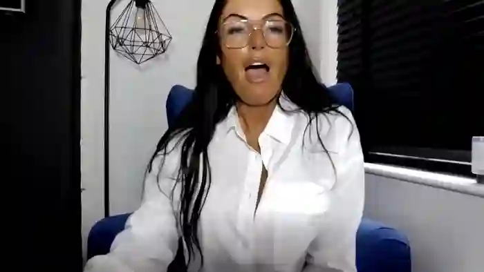 BellaVixen23