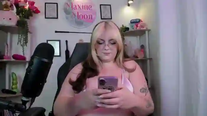 MaxineMoonxx