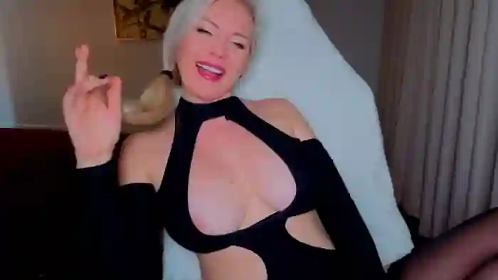 MsLindsayDevis