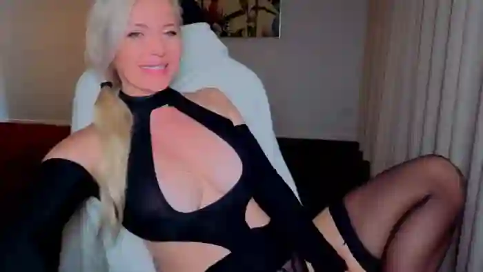 MsLindsayDevis