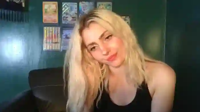 AlexMarieXOXO