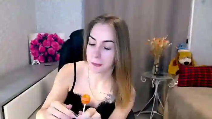 MeganNaughtyy