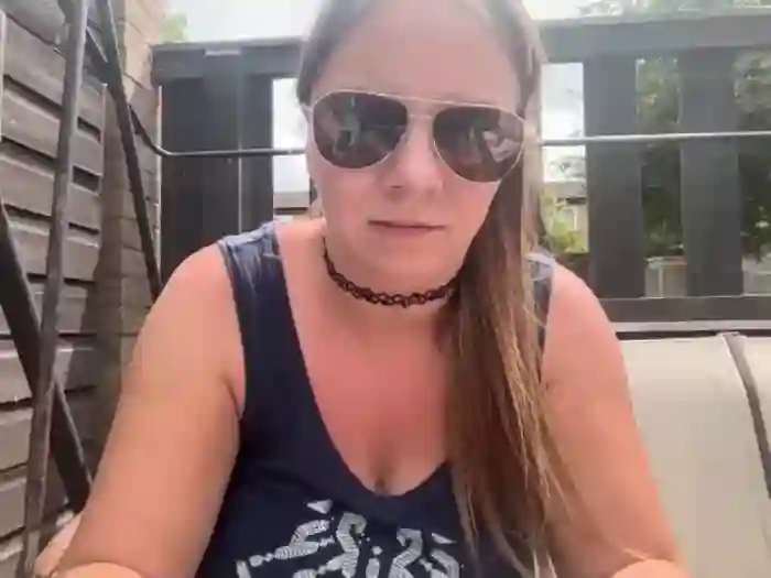BustyMollyy