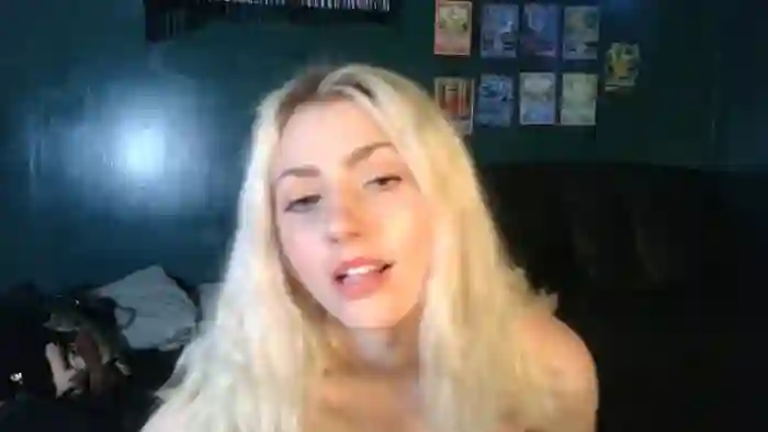AlexMarieXOXO