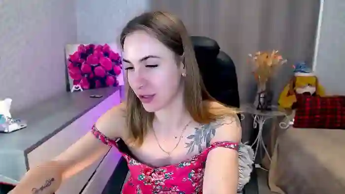 MeganNaughtyy