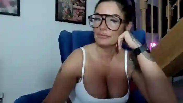 BellaVixen23