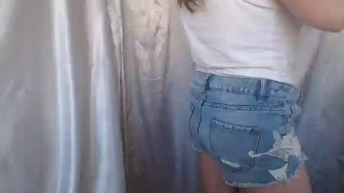 BettyGirlKiss