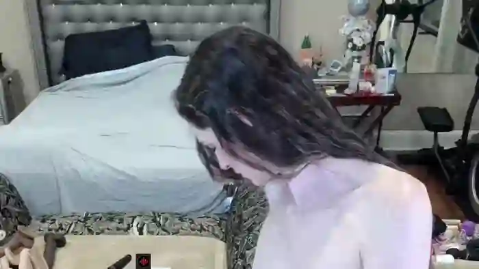 lucy_aura