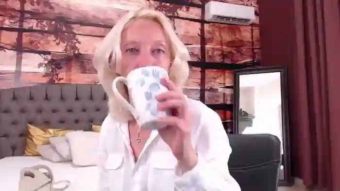 NatalieXBitton