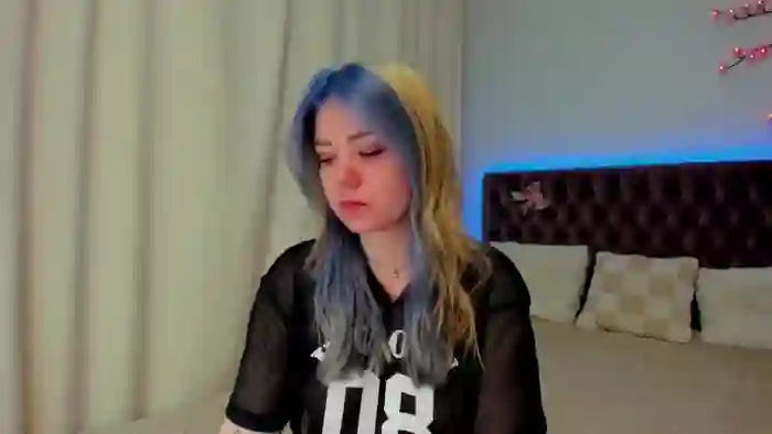 EllaMyerss