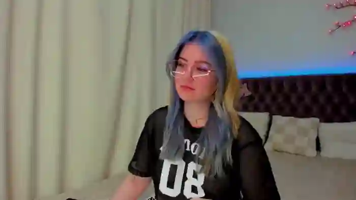 EllaMyerss