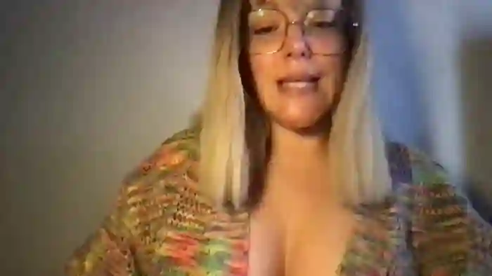 MistressLouUK