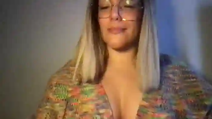 MistressLouUK