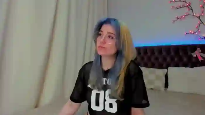 EllaMyerss