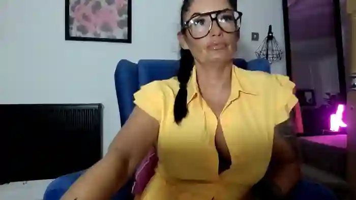 BellaVixen23