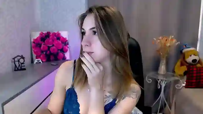 MeganNaughtyy