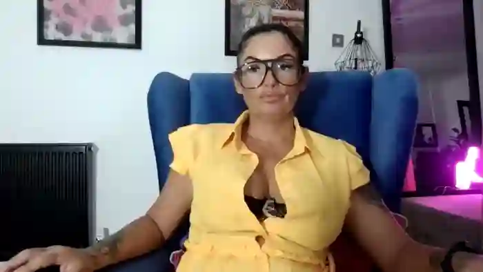 BellaVixen23