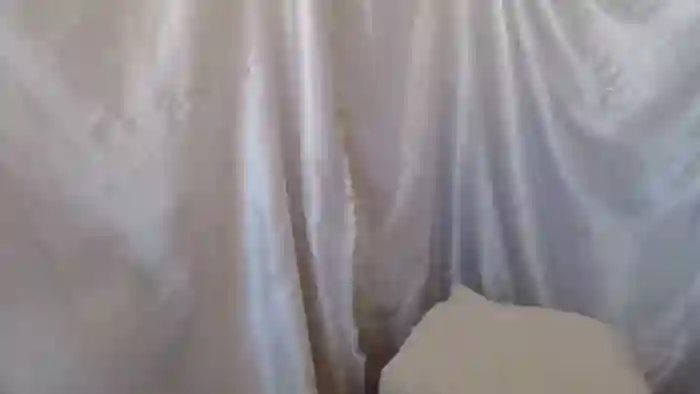 BettyGirlKiss