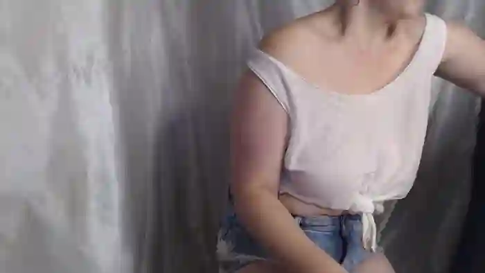 BettyGirlKiss