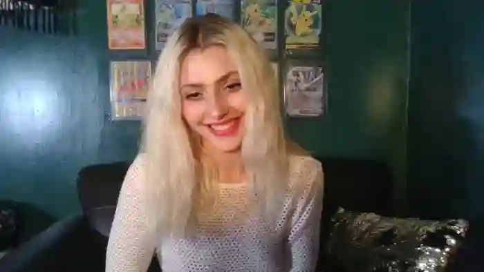 AlexMarieXOXO