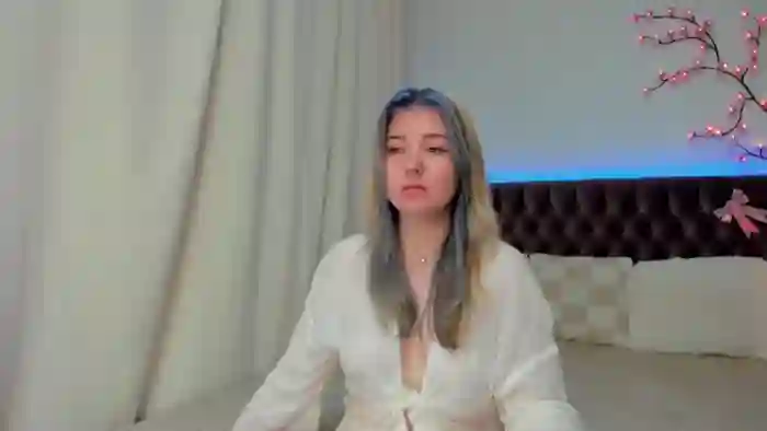 EllaMyerss