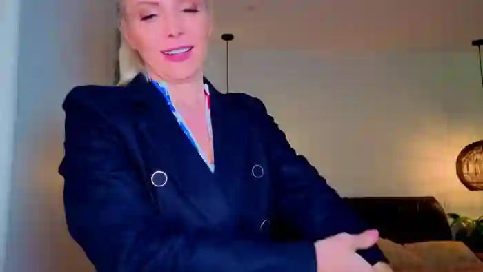 MsLindsayDevis