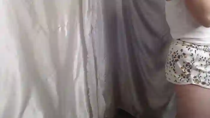 BettyGirlKiss