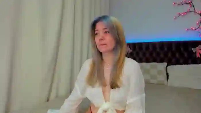 EllaMyerss