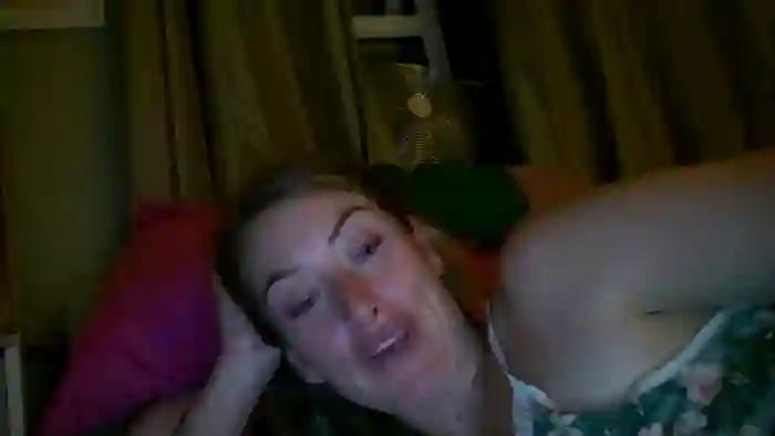 Luna_Valentina_UK