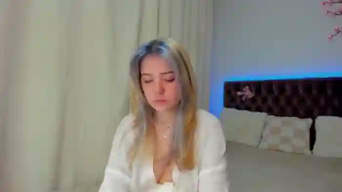 EllaMyerss