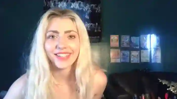 AlexMarieXOXO