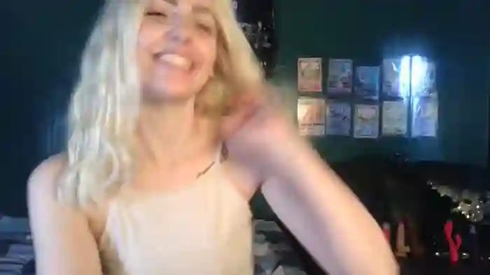 AlexMarieXOXO