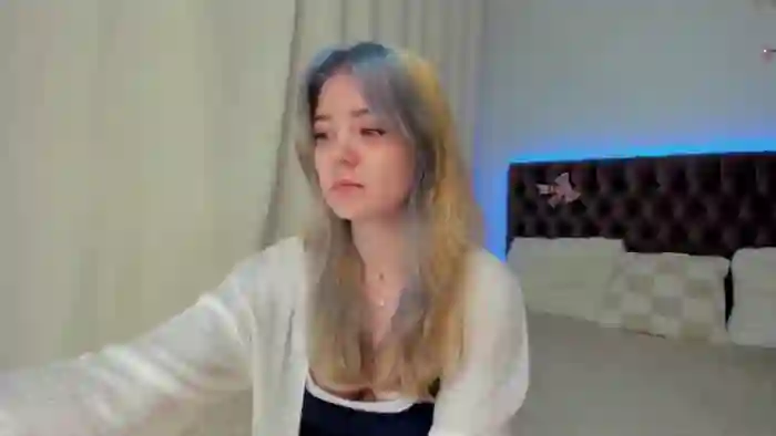 EllaMyerss