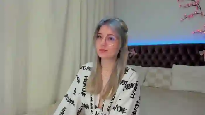 EllaMyerss