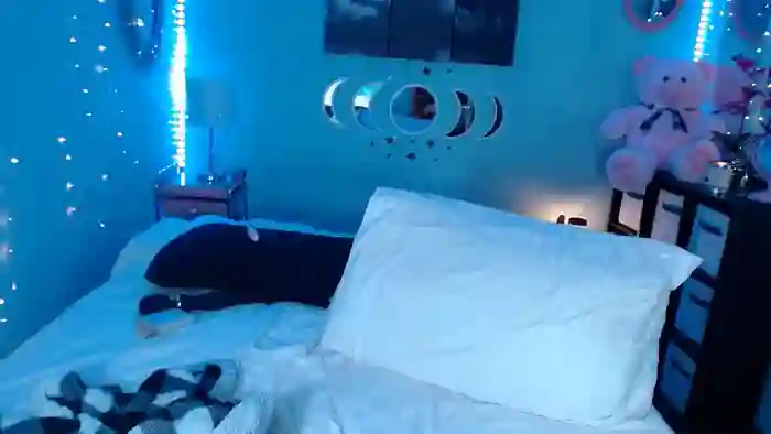 Lacey_Prescott