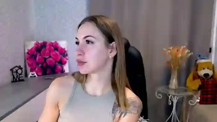 MeganNaughtyy