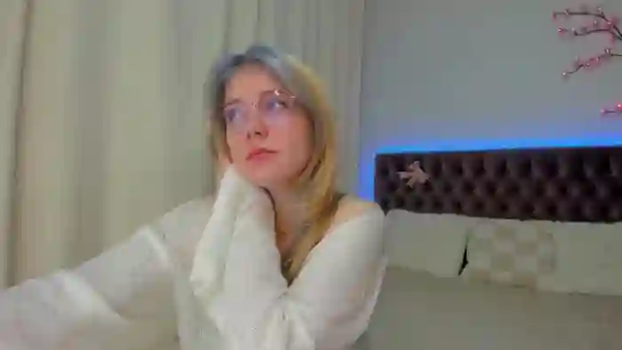 EllaMyerss
