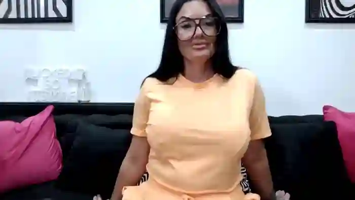 BellaVixen23